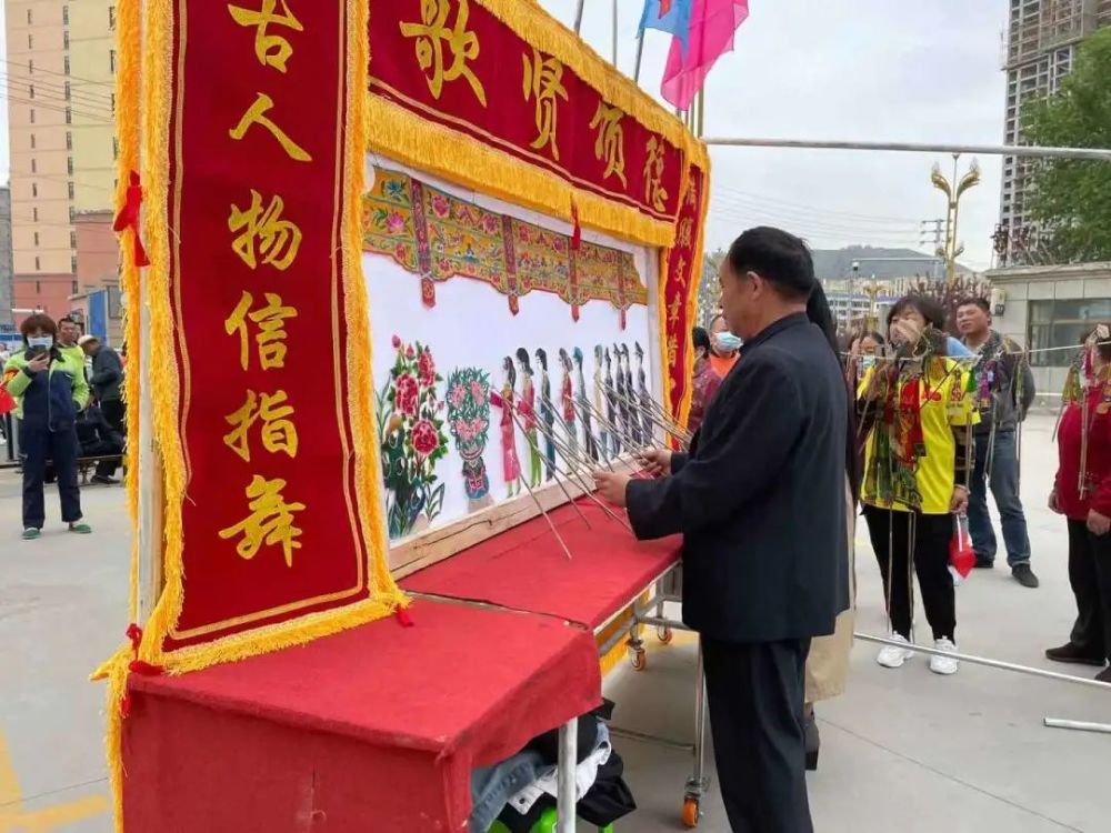 新澳門王中王期期中，揭秘彩票背后的秘密與策略，揭秘新澳門王中王彩票背后的秘密與策略，期期中探秘彩票世界