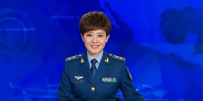 軍事節(jié)目女主持人，閃耀熒屏的星光，軍事節(jié)目女主持人，熒屏上的璀璨星光