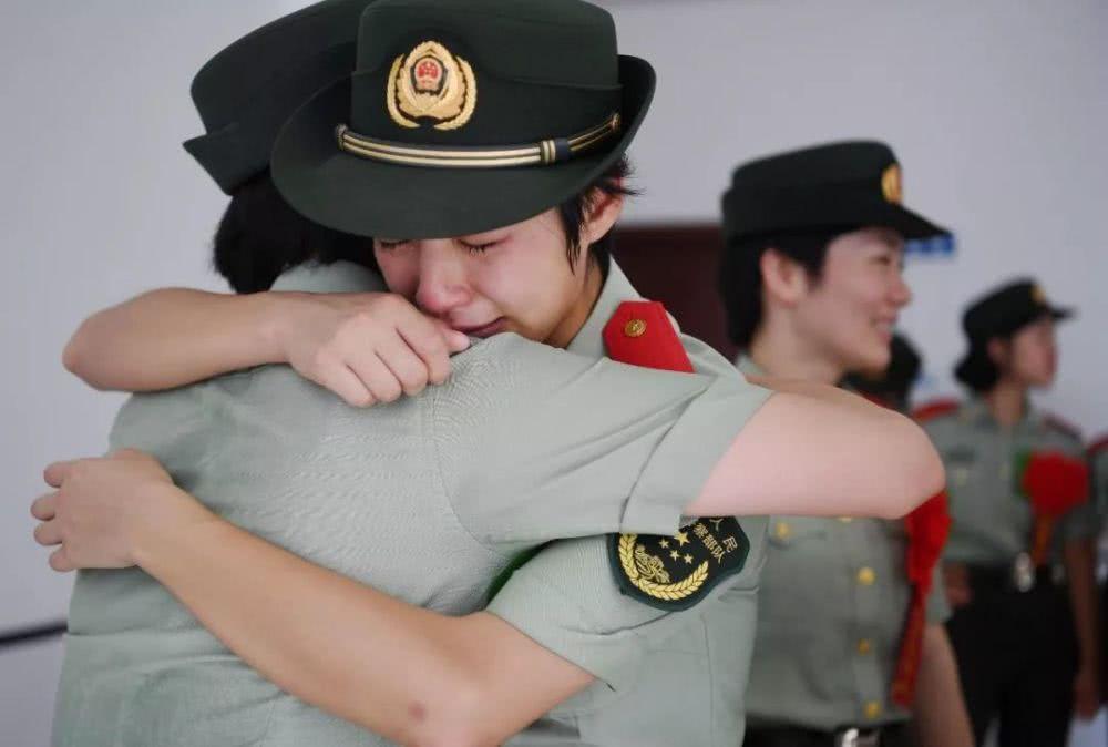 關(guān)于21式各軍種八一臂章的探討，關(guān)于各軍種八一臂章的探討，深入解析21式臂章特點