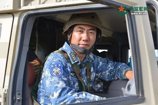 滿廣志現(xiàn)在是什么軍銜？深度解析其軍事生涯及成就，滿廣志的軍銜與軍事生涯，深度解析及成就概覽