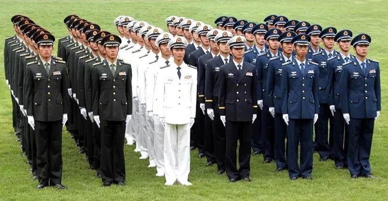 解放軍最新夾克作業(yè)服，設(shè)計(jì)特點(diǎn)與優(yōu)勢分析，解放軍最新夾克作業(yè)服設(shè)計(jì)特點(diǎn)與優(yōu)勢解析