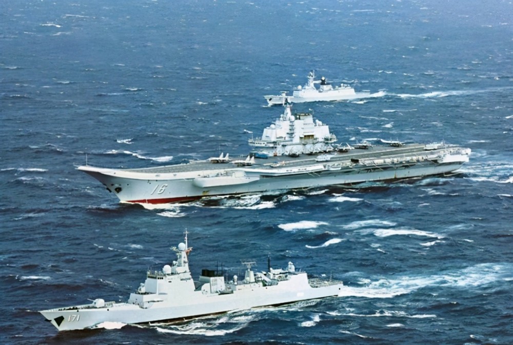 山東艦與伊麗莎白女王號(hào)，兩大戰(zhàn)艦的對(duì)比，山東艦與伊麗莎白女王號(hào)戰(zhàn)艦對(duì)比解析