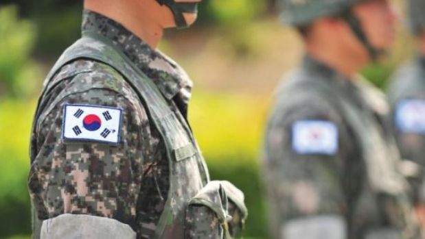 韓國服兵役是否可怕？探究真相與誤解，韓國服兵役真相探究，揭示事實與誤解的真相