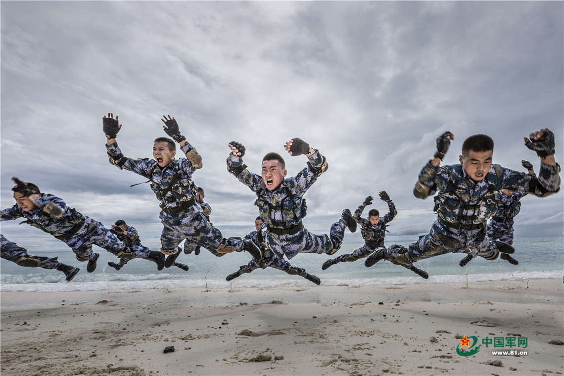 最新軍事圖片高清壁紙，展現(xiàn)現(xiàn)代軍事力量之美，現(xiàn)代軍事力量之美，高清壁紙軍事圖片展示